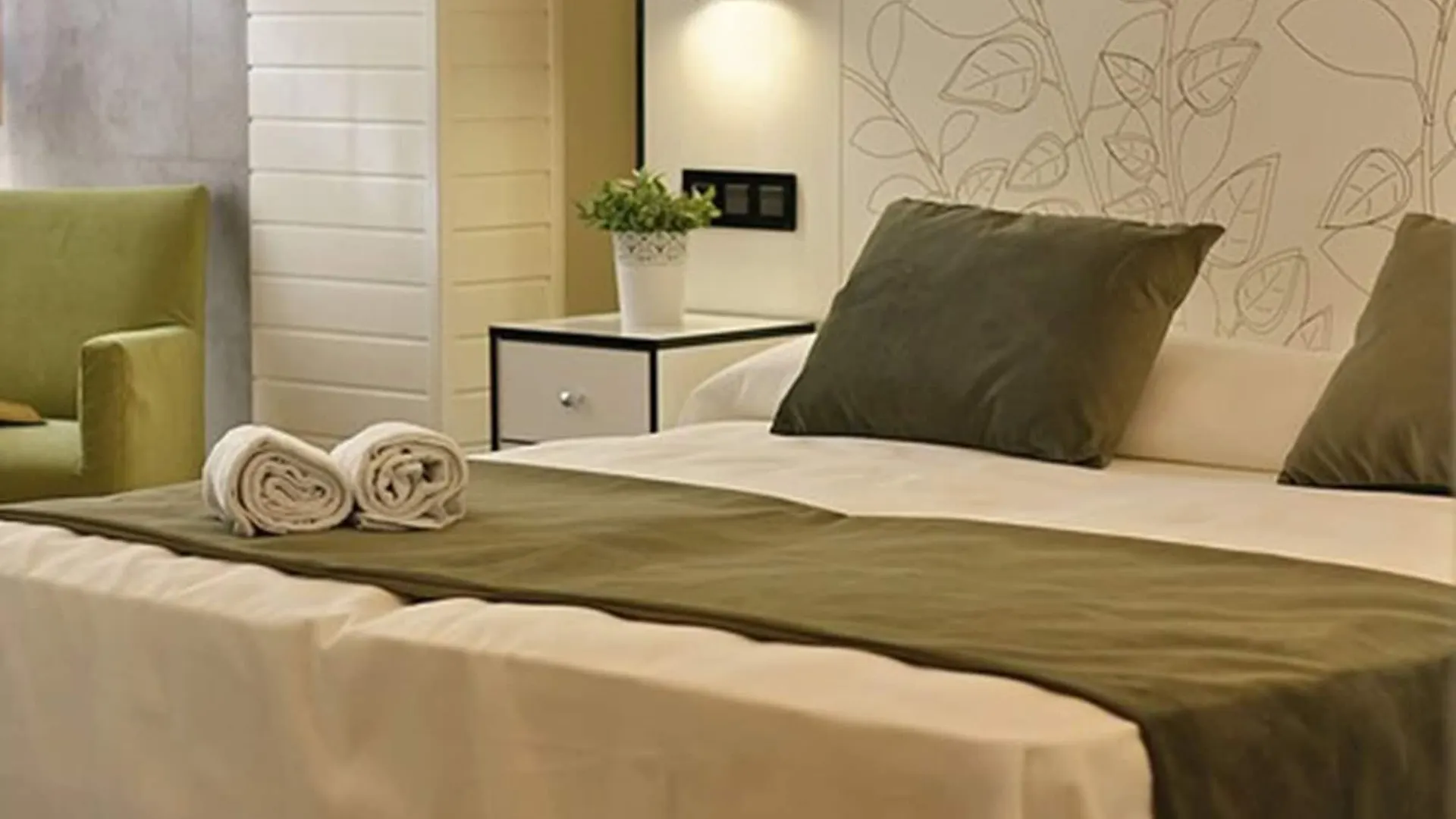 Apartamentos Suites Oficentro Deluxe Málaga