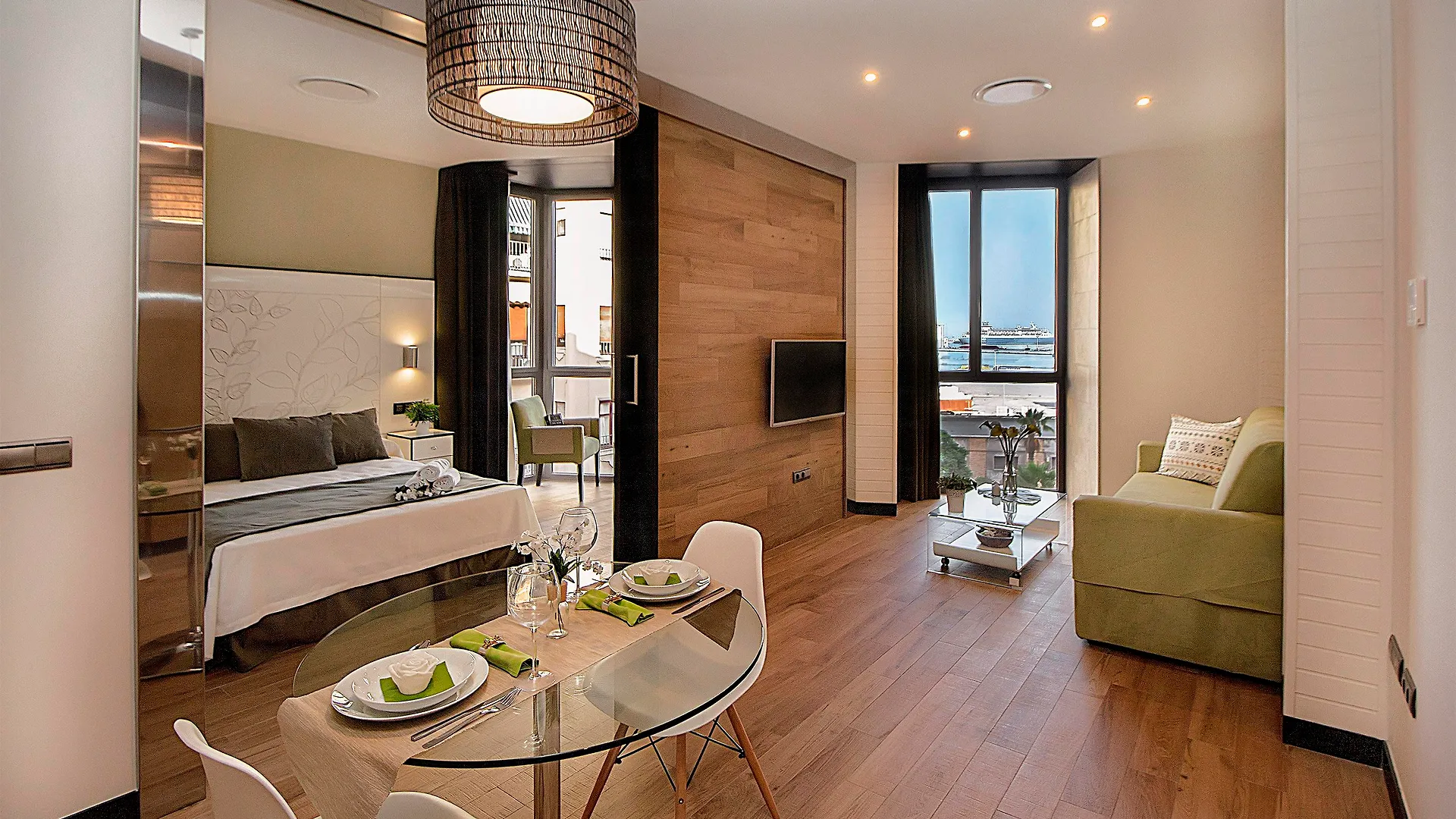 Apartamentos Suites Oficentro Deluxe Málaga
