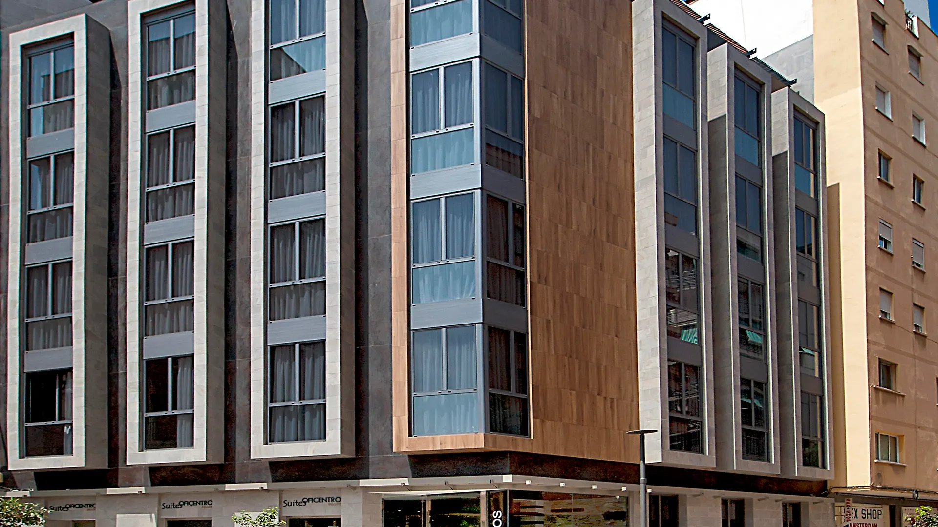 Daire Apartamentos Suites Oficentro Deluxe Málaga